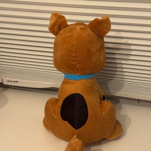 Scooby-Doo Plush Dog Toy - Picture 3 of 5